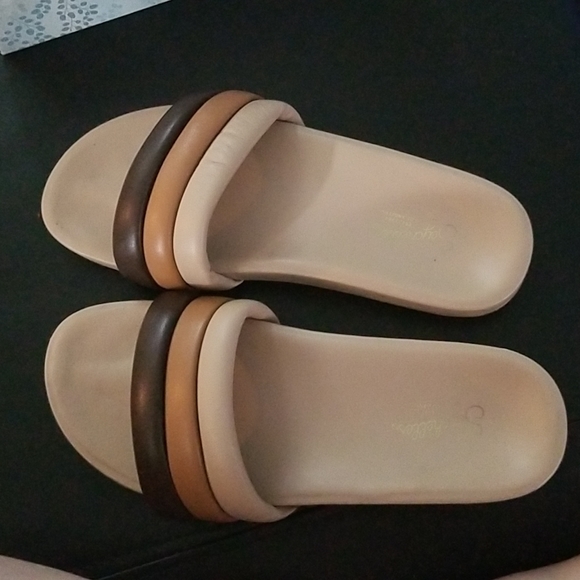 Low Key Classic Seychelles sandals - Picture 2 of 4